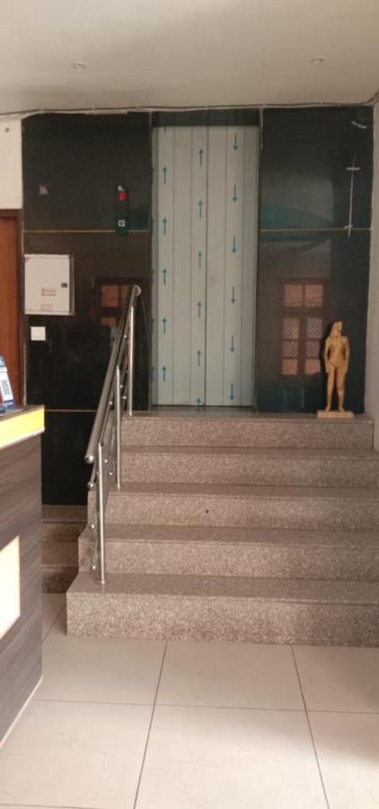 Jaya Palace Hotel By Wb Inn Dhaulpur Exterior foto